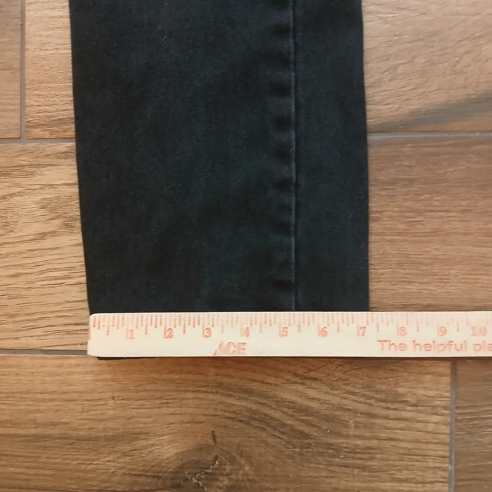 Levi's 501 Jeans Mens 30x32 (FITS 30x28) Black Button Fly Straight Leg Denim
